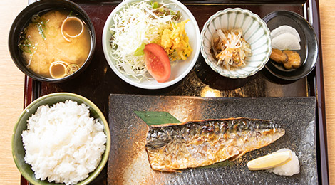 鯖塩焼き定食